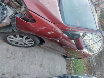 Rozpredám Mazdu 5 2.0 cdti RF RF7 - 2