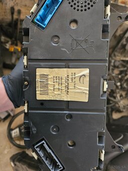 Budíky Jaguar XF 250 - 2