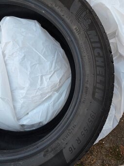 Michelin Primacy 4 195/55 R16 87H - NOVE - 2