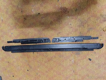 E30 zbytky strešného okna - 2