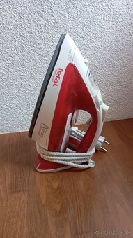 Žehlička Tefal Easygliss - 2