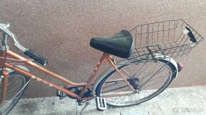 Starší cestný bicykel - 2
