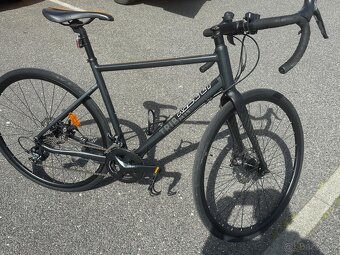 Cestný bicykel Triban RC500 čierny - 2