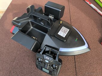 GPS Zavážacia loďka na ryby 12.000mAh - 2