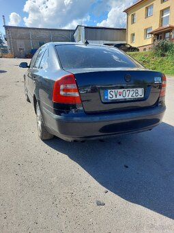 Škoda octavia 2 2.0 fsi 110 KW - 2