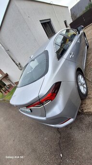 Toyota Corolla sedan 1.5 vvti 10.000km - 2