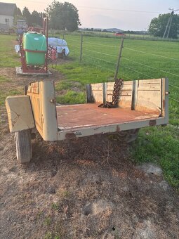 dvojkolesová vlečka za traktor - 2
