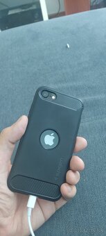Iphone SE 2020 - 87% - 2