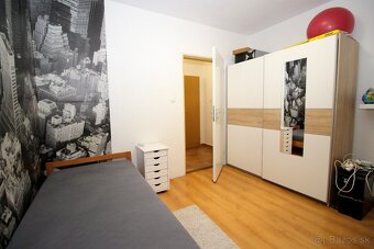 PRENÁJOM pre 3 študentky 3 izb BYT M. Bela Trenčín - 2