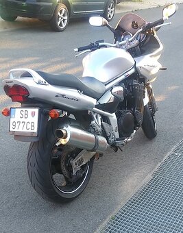 Suzuki GSF 1200 S - 2