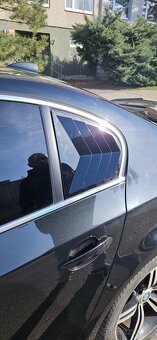 BMW E60 Kryt zadního okna automobilu - 2