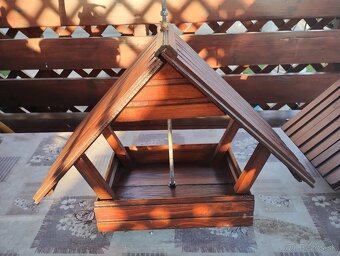 Krmíto pre vtáctvo - 2