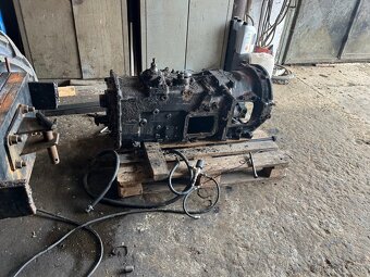 Predám kompletnú prevodovku aj s medziskrinou - 2
