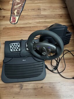 Volant + pedále Trust - 2