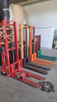 Ručný paletový vozík s el. zdvihom - 2