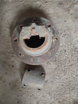 Zadný náboj Zetor 25 - 2