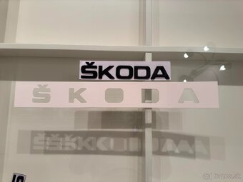 Škoda nápis velký čierny lesklý - 2