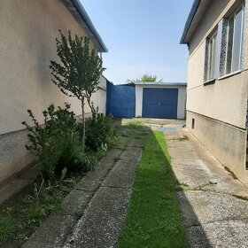 Výhodná cena Dom s garážou a záhradou Zavar okres Trnava - 2