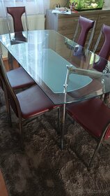 Stôl a stoličky - 2
