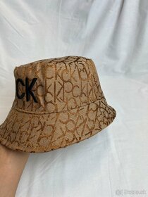 Calvin Klein klobúk - 2