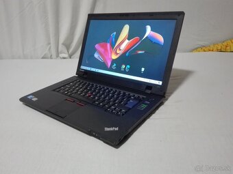 Lenovo Intel i3 4x2,4 GHz.500 GB. Nová baterka. - 2