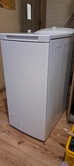 Whirlpool z vrchu plnena - 2