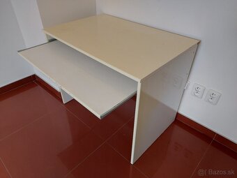 Darujem stolík počítačový - 2