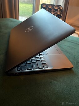 Dell Latitude i5, 8GB RAM, Windows 10 Pro - 2