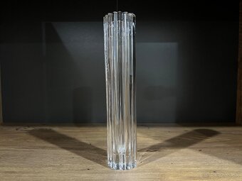 Sklenená dizajnová váza – vintage štýl, číre sklo, 20,5 cm - 2