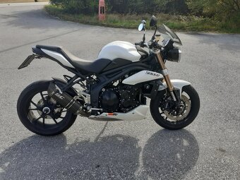 Triuph speed triple 1050 - 2