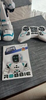 Robot na diaľkové ovládanie - 2