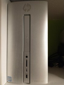 HP Pavilón 570-p050nc Silver + klávesnica a myš - 2