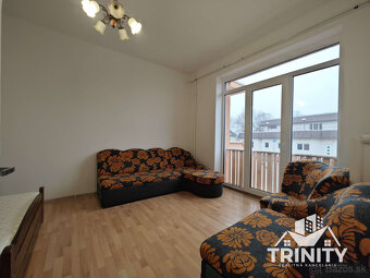 EXKLUZÍVNE - Na prenájom 1-izbový byt v centre mesta Šurany - 2