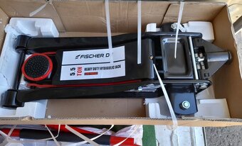 Nizkoprofilovy zdvihak 5,5T - 2