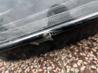 prave svetlo octavia 4 - 2