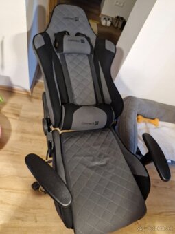 Predam kancelarske kreslo - 2