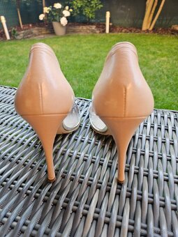 Lodicky Nescior v. 39 - 2