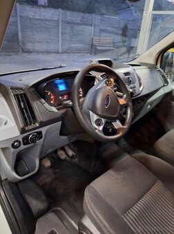 Ford. Tranzit  2.2. Dizel. 74 kw - 2