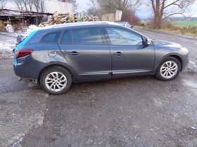 Renault Megane III 1,6i 81KW, rozpredám na náhradné diely - 2