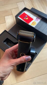 Andis reSurge Shaver - 2