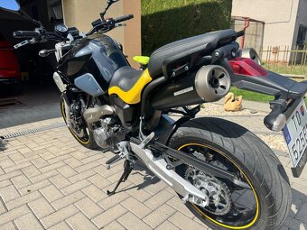 Yamaha MT-03 - 2