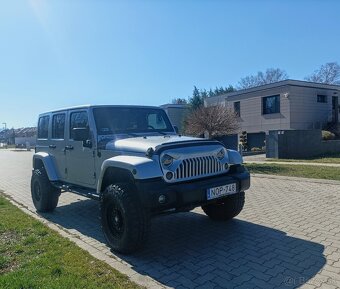 Jeep Wrangler - 2