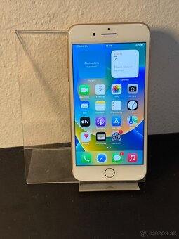 Predám Apple iPhone 8 Plus 256GB Gold Bežné známky - 2