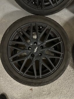 225/45 R17 - 2