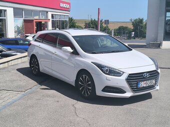 Hyundai i40 SW 1.7 CRDi 104kW/141PS 7DCT Business - 2