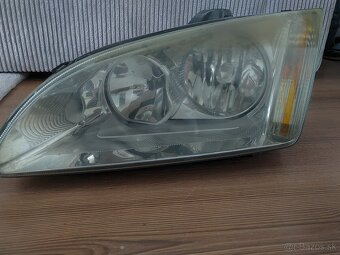 Ford focus mk2 ľavé predné svetlo - 2