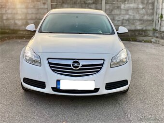 Predám Opel Insignia 2.0 CDTI. 81 KW R.v. 2013 Kup SR. - 2