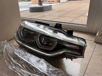 Predné pravé svetlo BMW Led pre f30 LCI (facelift) - 2