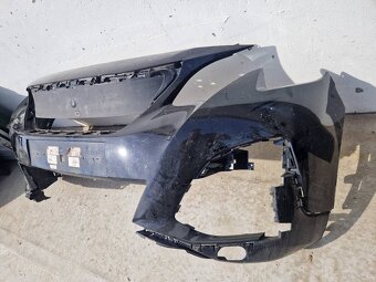 Peugeot 3008 5008 II 2016- predný nárazník - 2