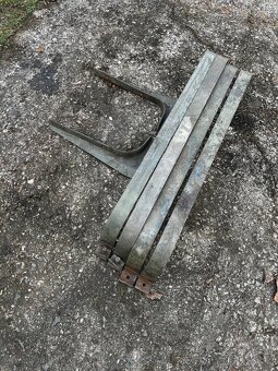 Držiaky nádrž V3S - 2